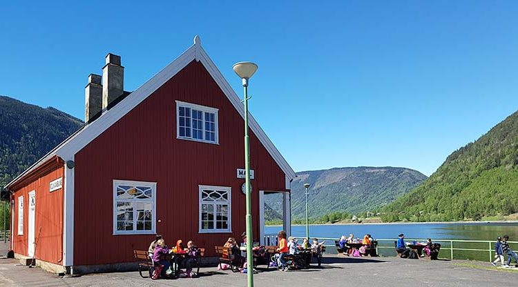 Besøk på Mæl stasjon.