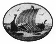 I 1910 teikna Holmboe det første vikingskipet for Hydro, og han fornya det tidleg på 1920-talet. Akkurat som Norgesalpeter gjekk også vikingskipet på vann – og luft.
