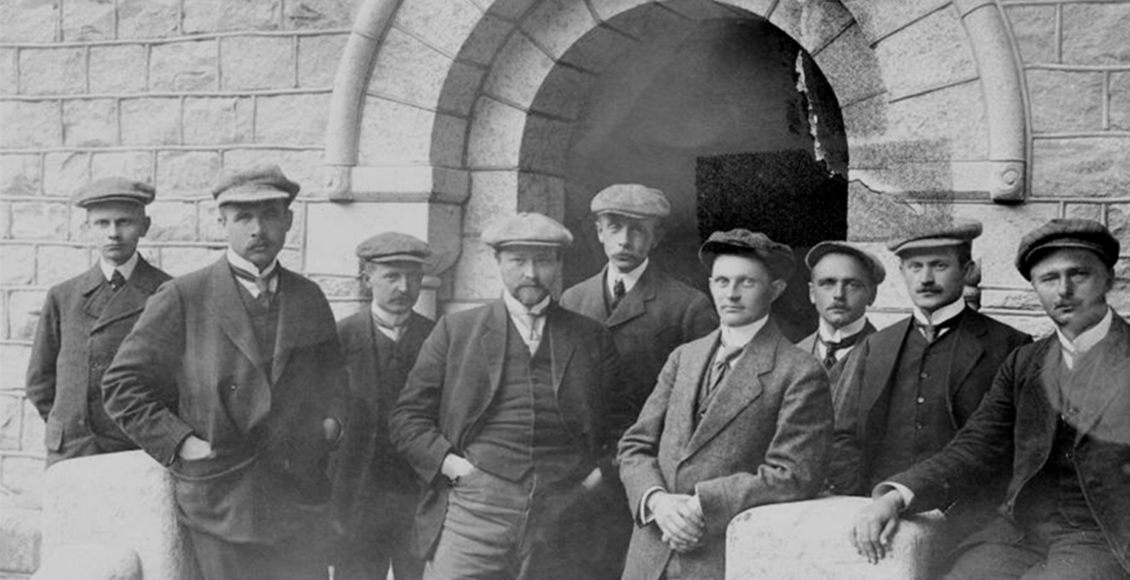 De ledende ingeniører: Verdens største vannkraftprosjekt i årene 1907-11 tiltrakk seg mange av Norges dyktigske ingeniører og vitenskapsmenn. Tormod Gjestland (nr tre fra venstre) inntok en naturlig plass blant disse. (Foto: Hydro/NIA).